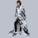 Oversized Classic Plaid Sherpa Throw